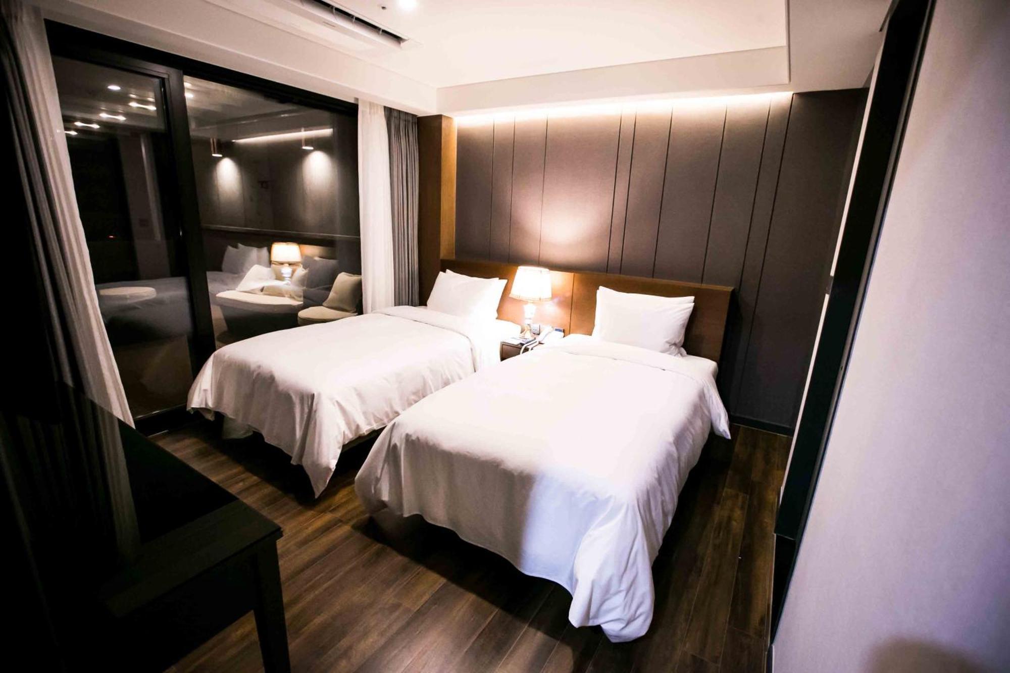 Dyne Oceano Hotel Jeju Exterior photo